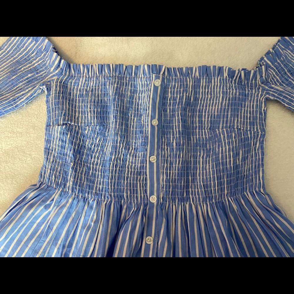 Over the shoulder shirt 💕